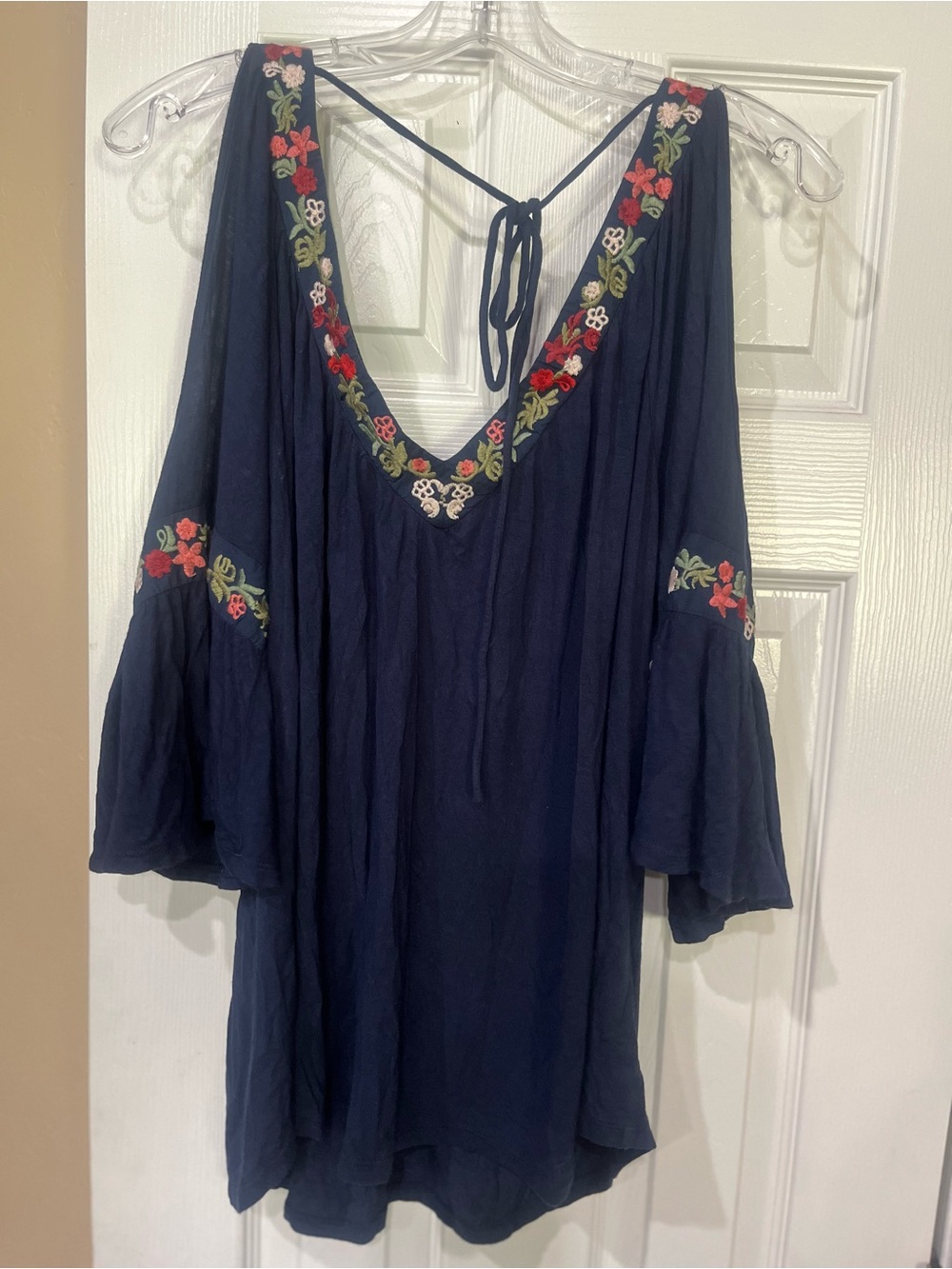 Navy Floral Embroidered Cold-Shoulder Top - Picture 3 of 4